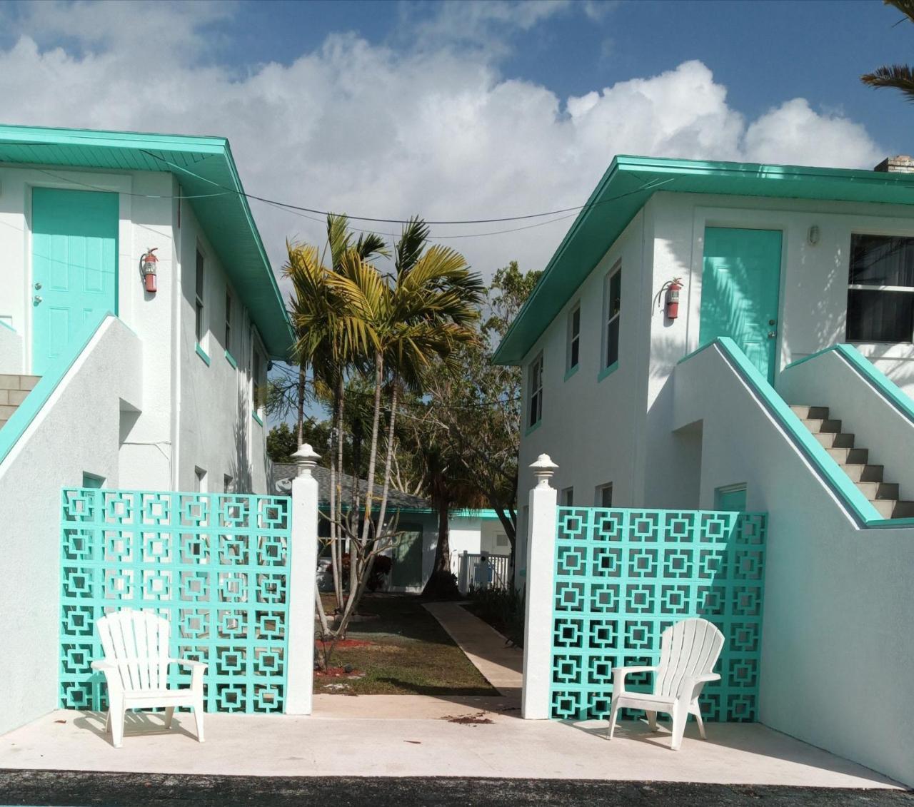 Swashbuckler Motel Treasure Island Exterior photo