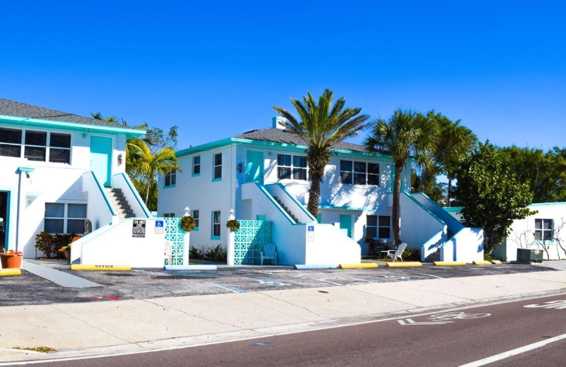 Swashbuckler Motel Treasure Island Exterior photo